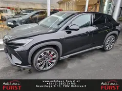 BYD Sealion 7
