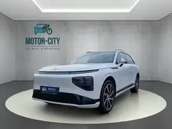 Xpeng G9