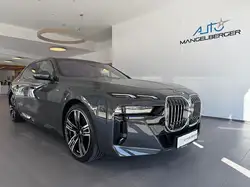 BMW 750