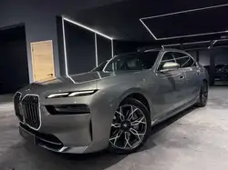 BMW 750