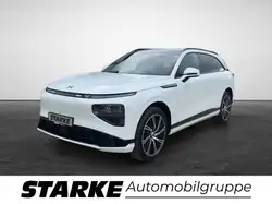 Xpeng G9