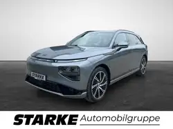 Xpeng G9