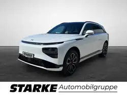 Xpeng G9