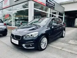 BMW 225