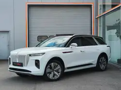 Hongqi E-HS9
