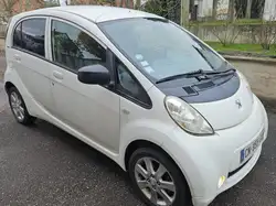Peugeot iOn