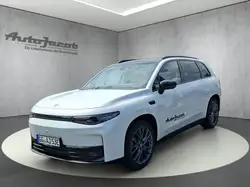 Leapmotor C10