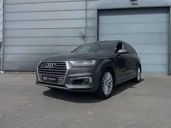 Audi Q7 e-tron