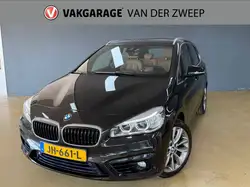 BMW 225