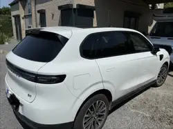Leapmotor B10