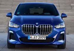 BMW 225